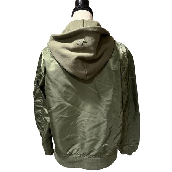 Alpha Industries Green Bomber Jacket - Picture 3 of 10